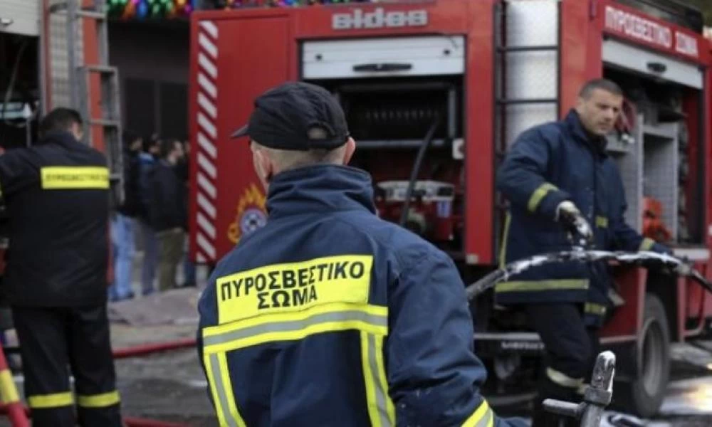 Πυρκαγιά σε μονοκατοικία στην Πατησίων